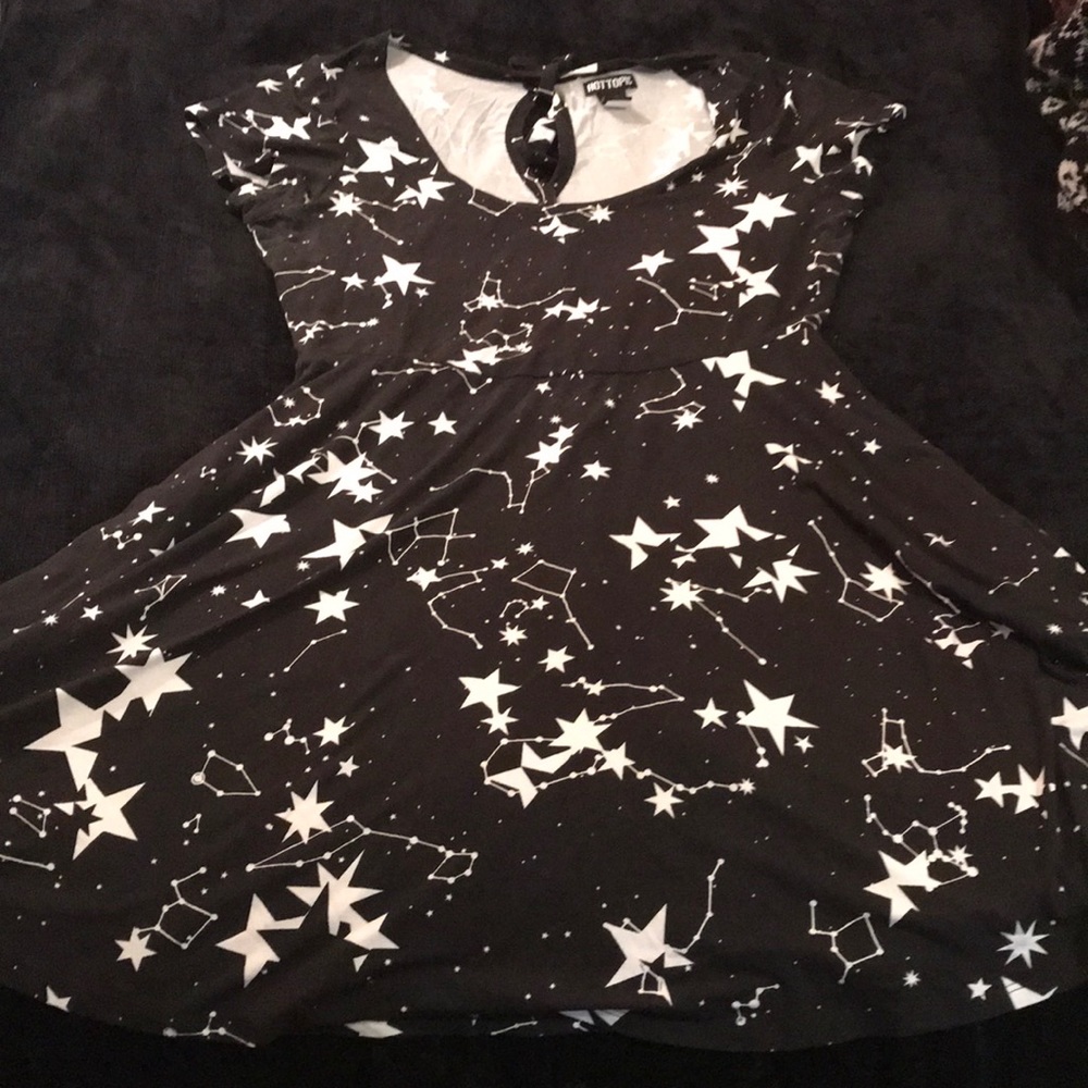 Hottopic black star dress